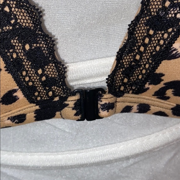 Cheetah print lace bra - Picture 3 of 3